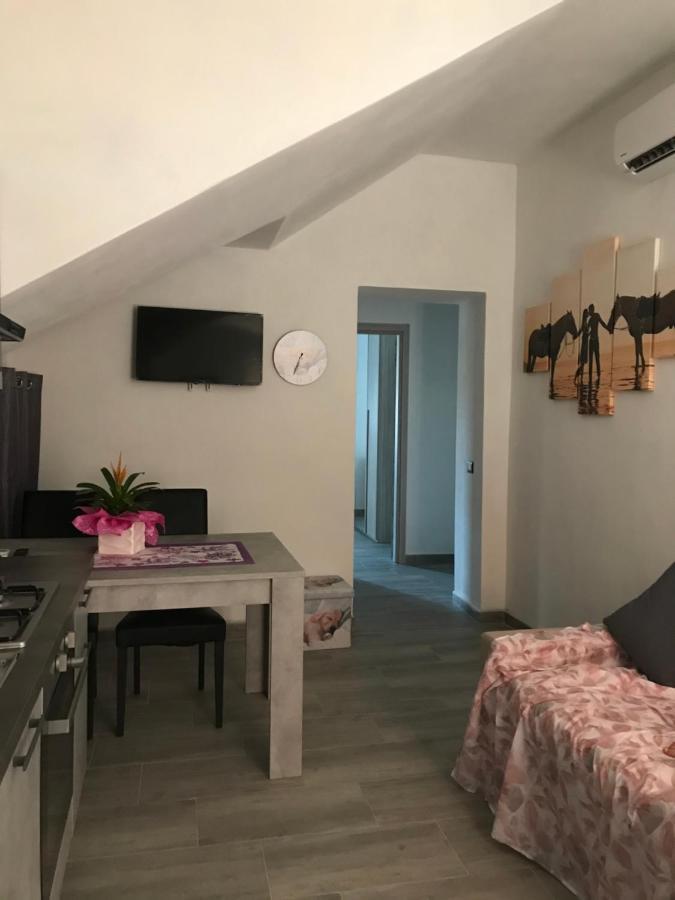 Bella'S House Apartment Castelsardo Exterior photo